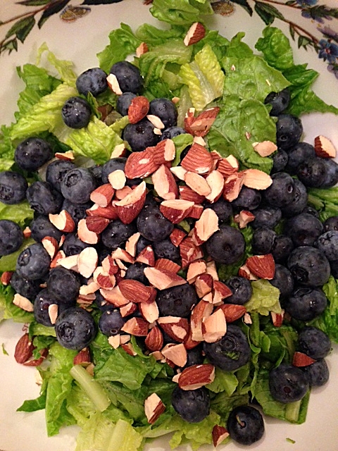 blueberry-almond-salad