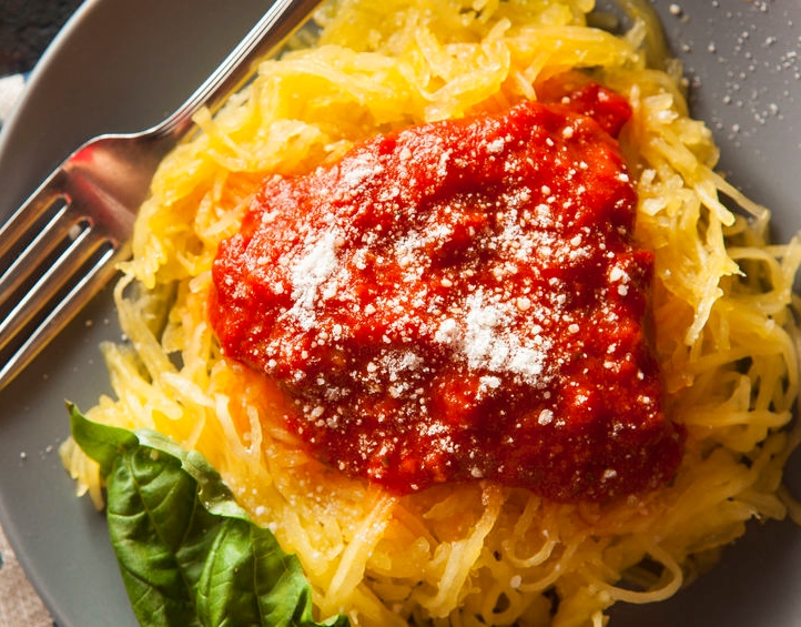 spaghetti-squash-tomato-sauce-2