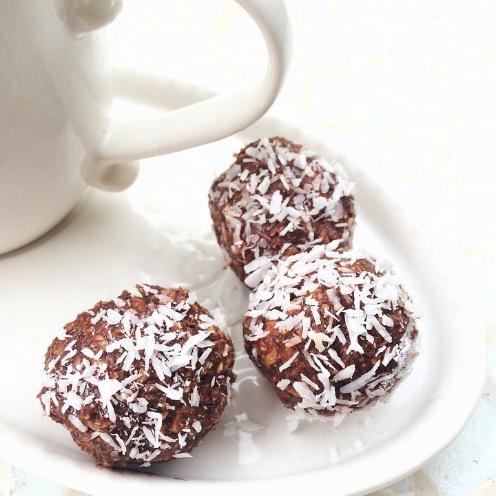 chocolate-protein-balls